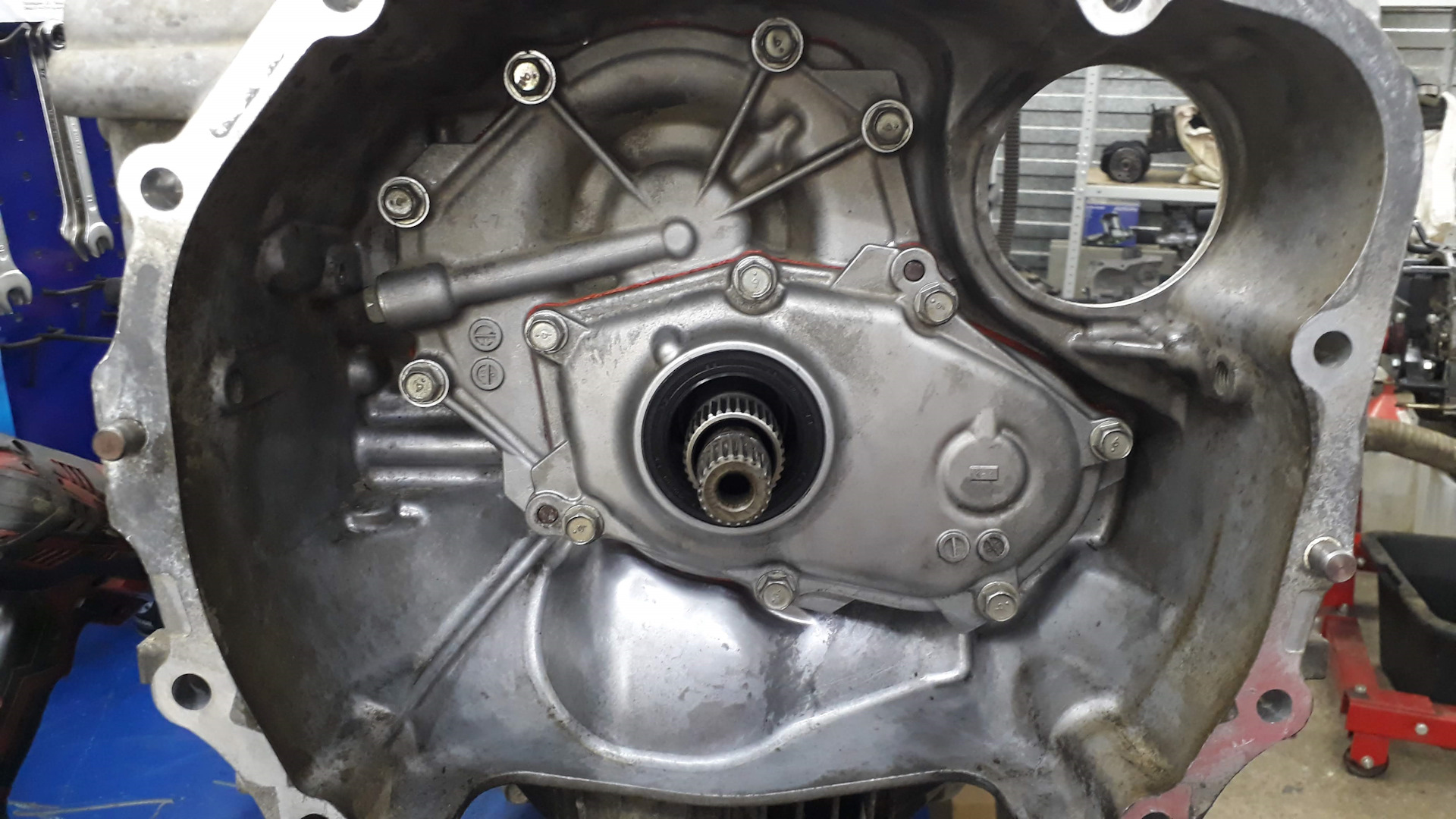 Течь вариатора. Течь вариатора. Течь вариатора. Течь вариатора. Гидроблок вариатора субару tr690.