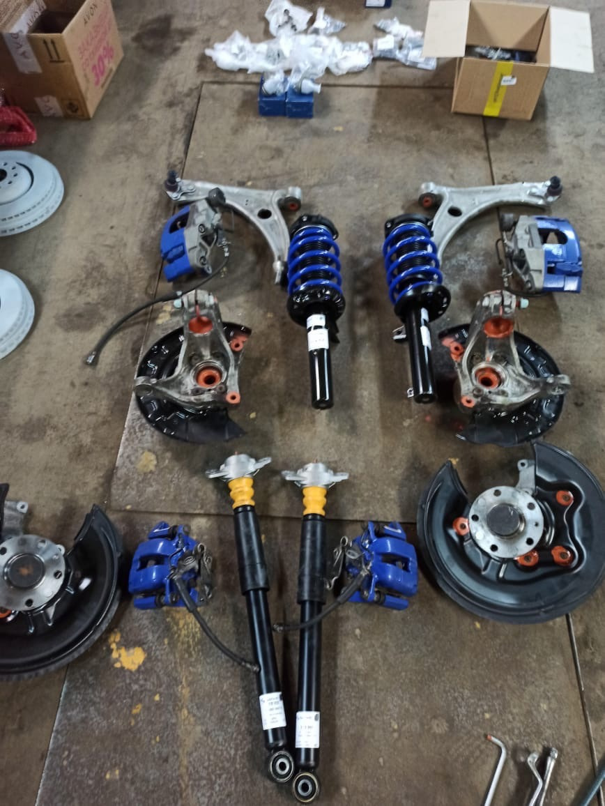 тут можно заметить что ставилось еще)) — Volkswagen Golf Mk5