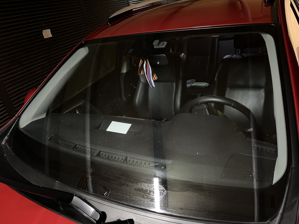 Полировка лобового стекла — Toyota RAV4 (IV), 2 л, 2014 года | визит на ...