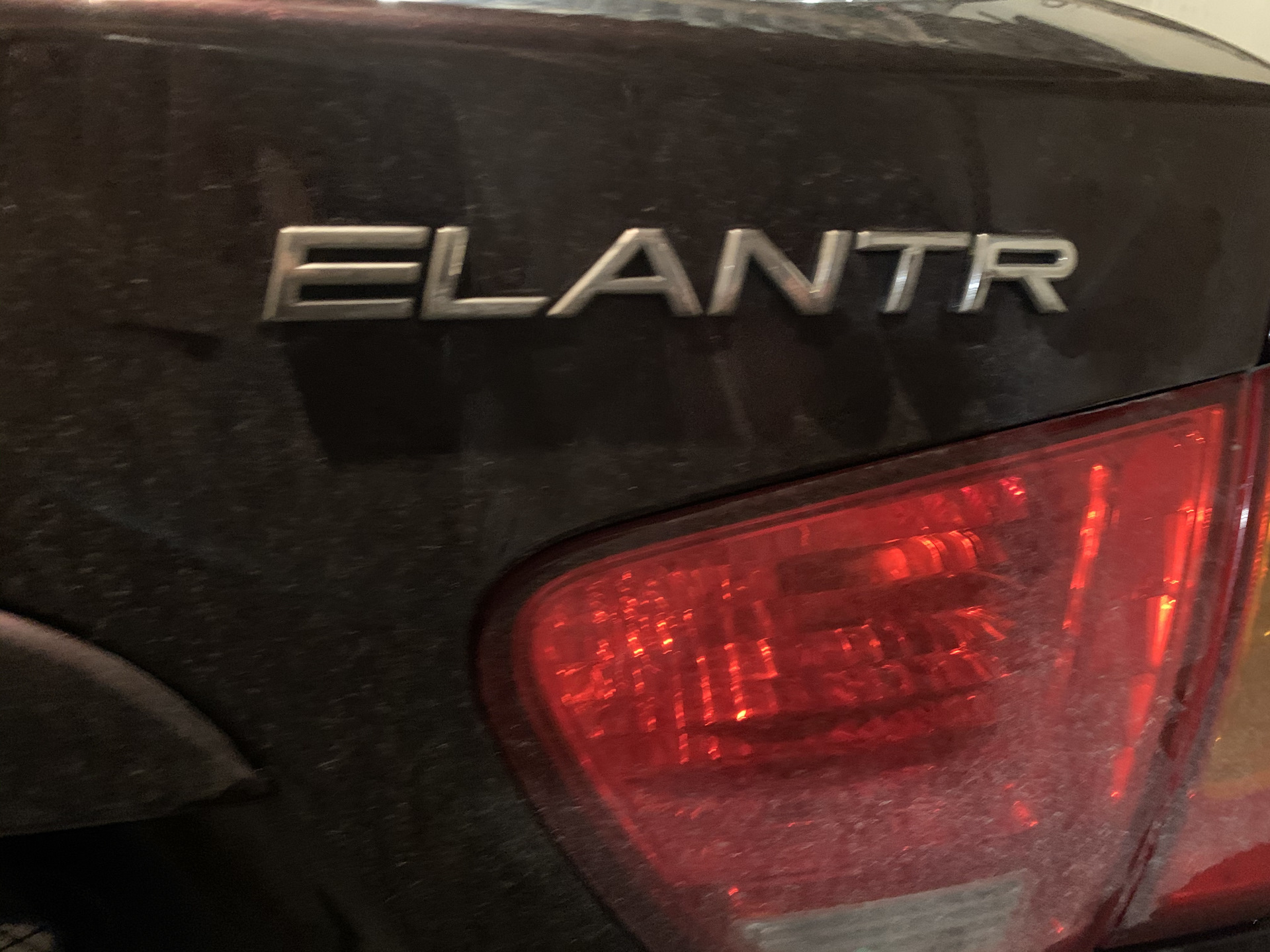 Как снять шильдик у элантры спереди машины Шильдики прощайте - Hyundai Elantra (4G), 1,6 л, 2009 года стайлинг DRIVE2