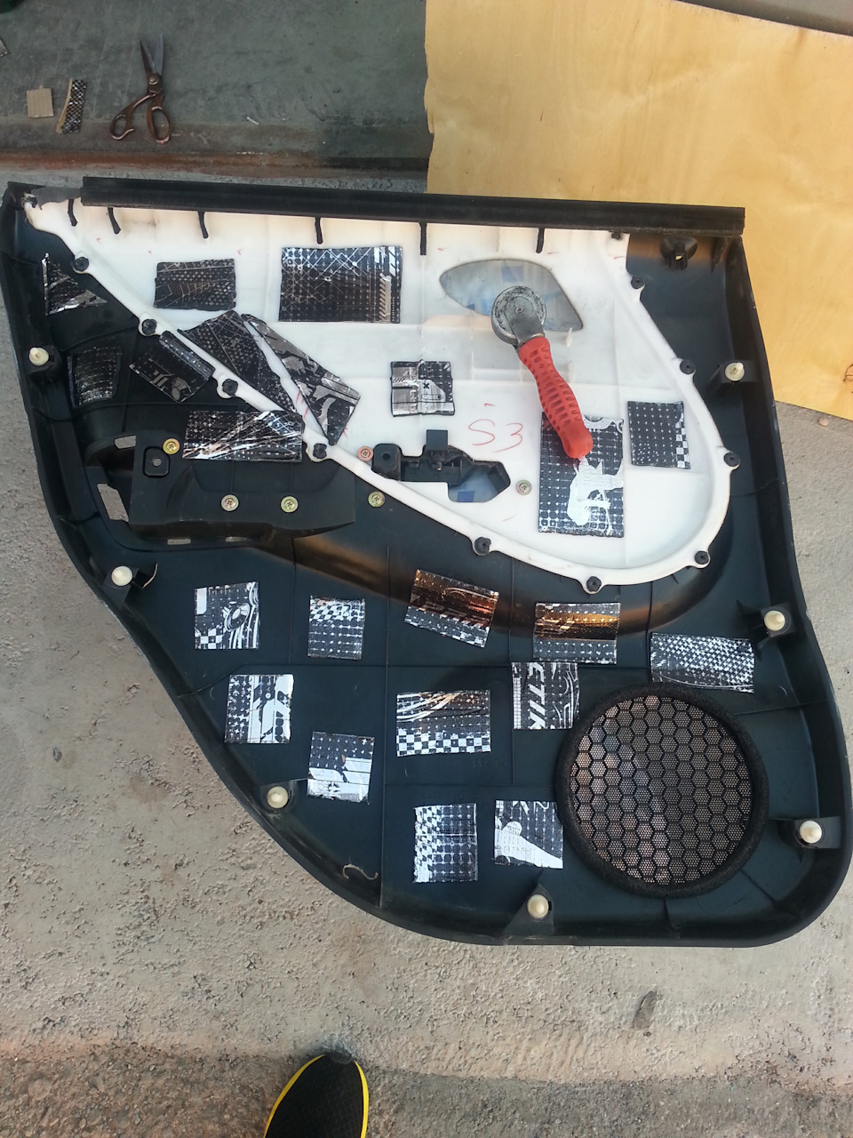 Шумоизоляция дверей часть 2 — Honda Fit (1G), 1,3 л, 2003 года | своими ...