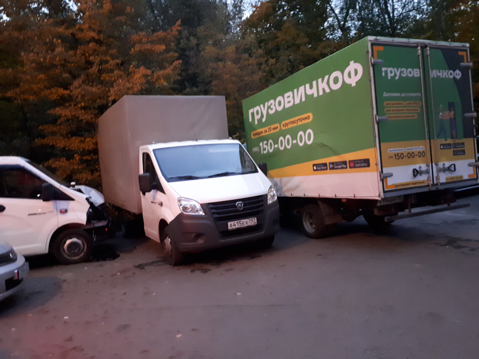 Бизнесмены … фиговы или как достала стоянка Газелек во дворах — DRIVE2