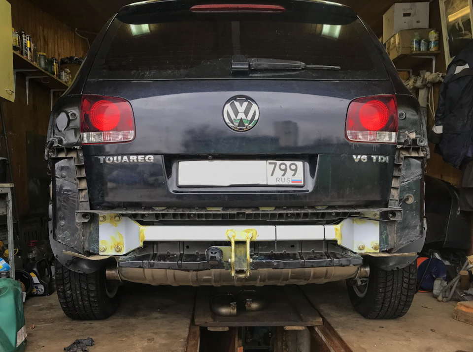 Touareg nf датчики парктроника. Парктроники touareg nf. Volkswagen touareg задние парктроники. Touareg парктроники. Датчик парктроника a6 2009 перед.
