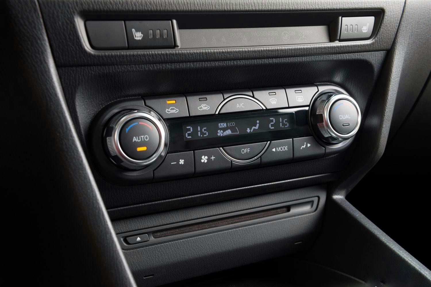 Как снять климат мазда 3 Панель управления климатом - Mazda 3 (3G) BM, 1,6 л, 2014 года фотография DRIVE2