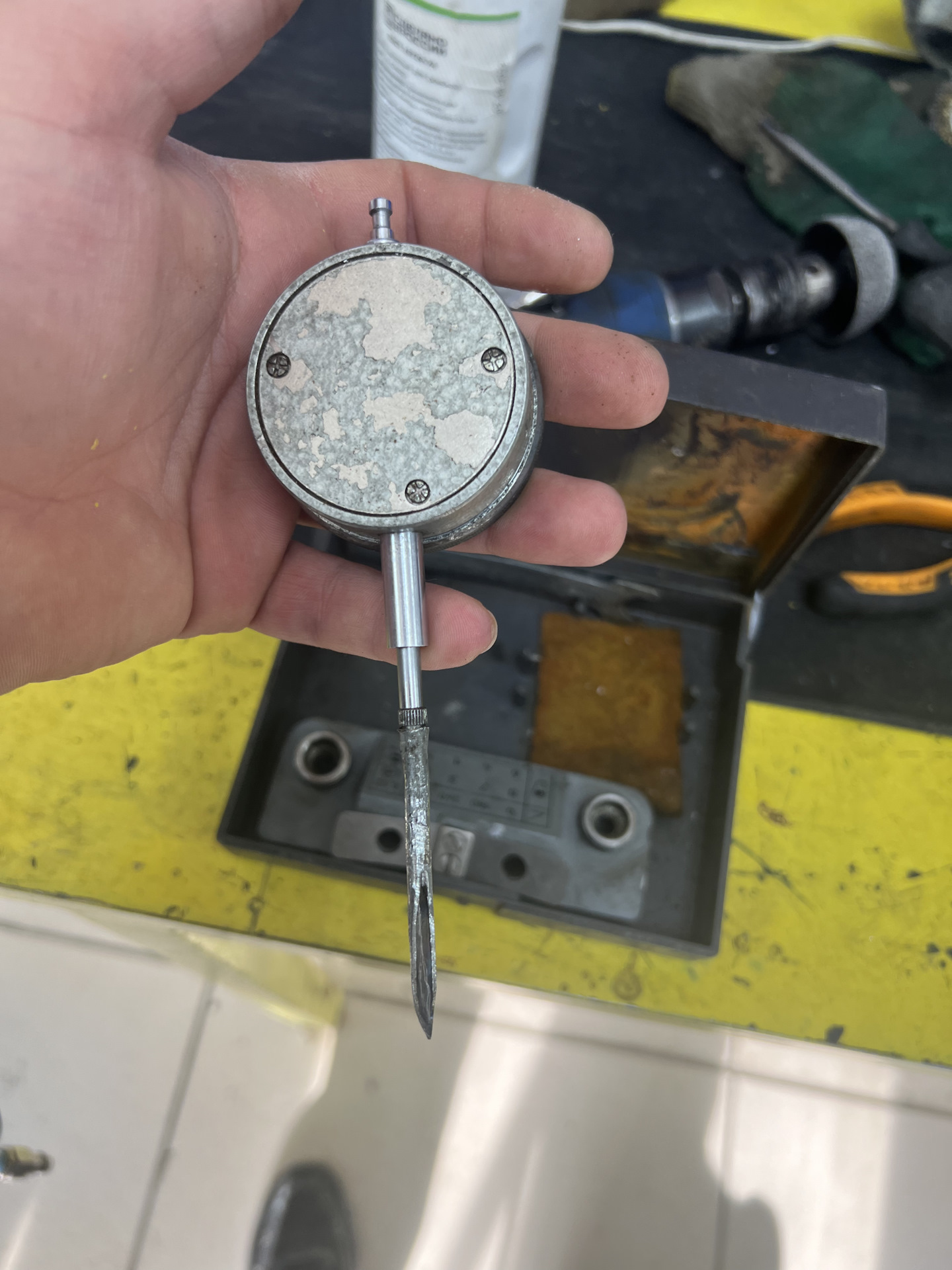 Наконечник на индикатор для регулировки клапанов. — Lada 2106, 1,6 л ...