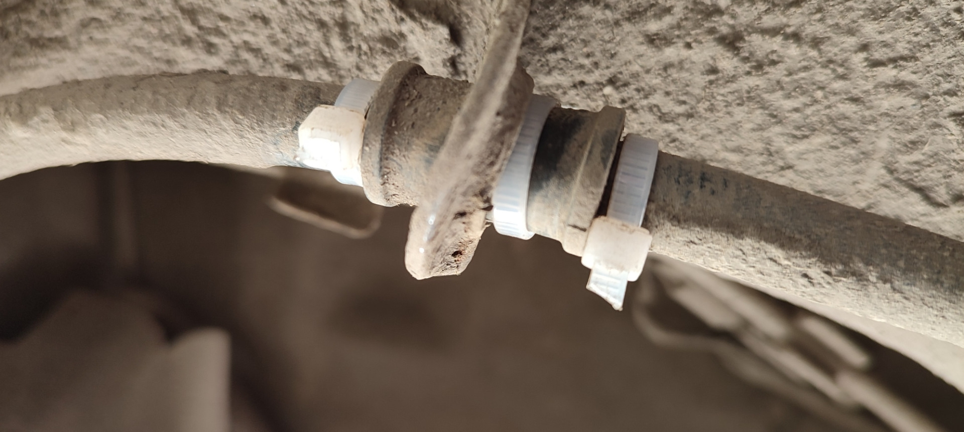 Подтяжка ручника. Ремонт подкатного домкрата Airline. Устранение скрипа ...