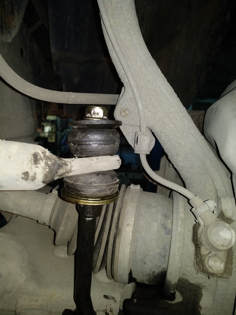 Новые резинки для линков — Toyota Sequoia (1G)