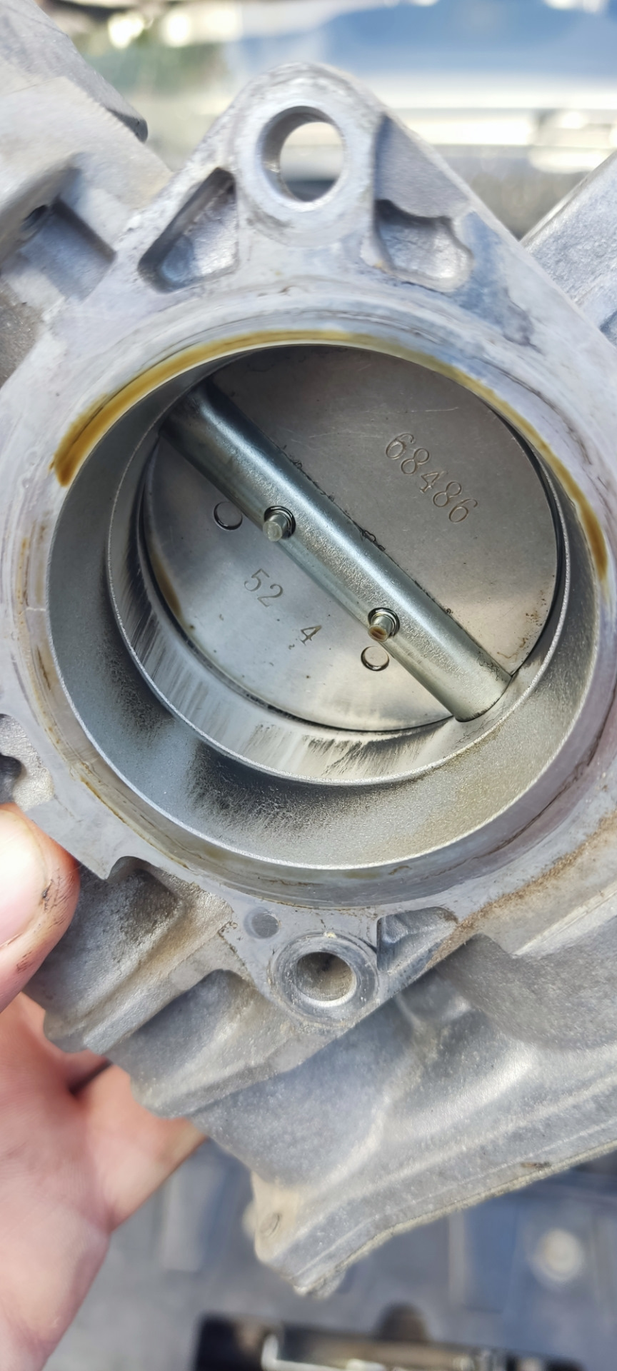 Замена масла в моторе. И очистка дроссельной заслонки. — Lada Калина 2 ...