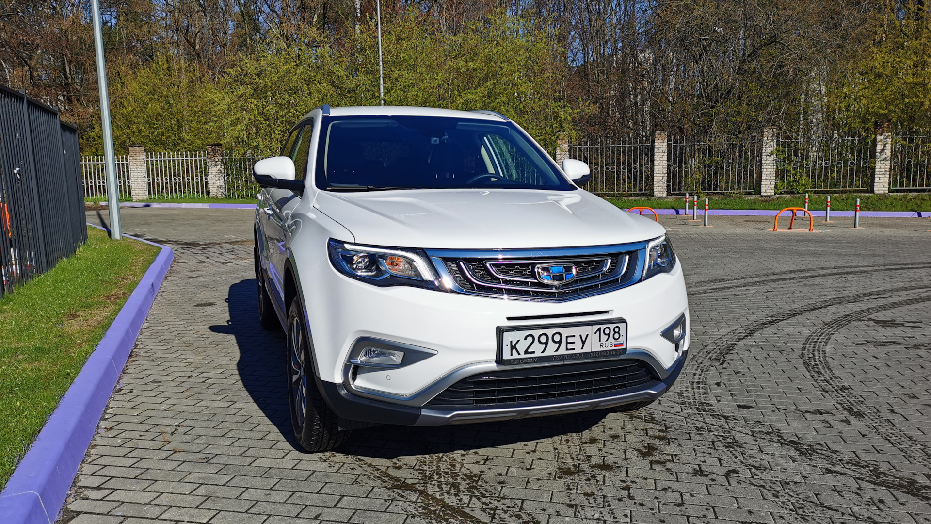 Geely Atlas (1G) 2.4 бензиновый 2020 | Белый Атлас на DRIVE2