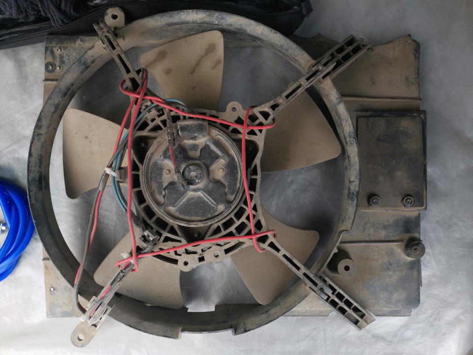Электровентилятор — Nissan Vanette (4G), 2,2 л, 2000 года | своими ...