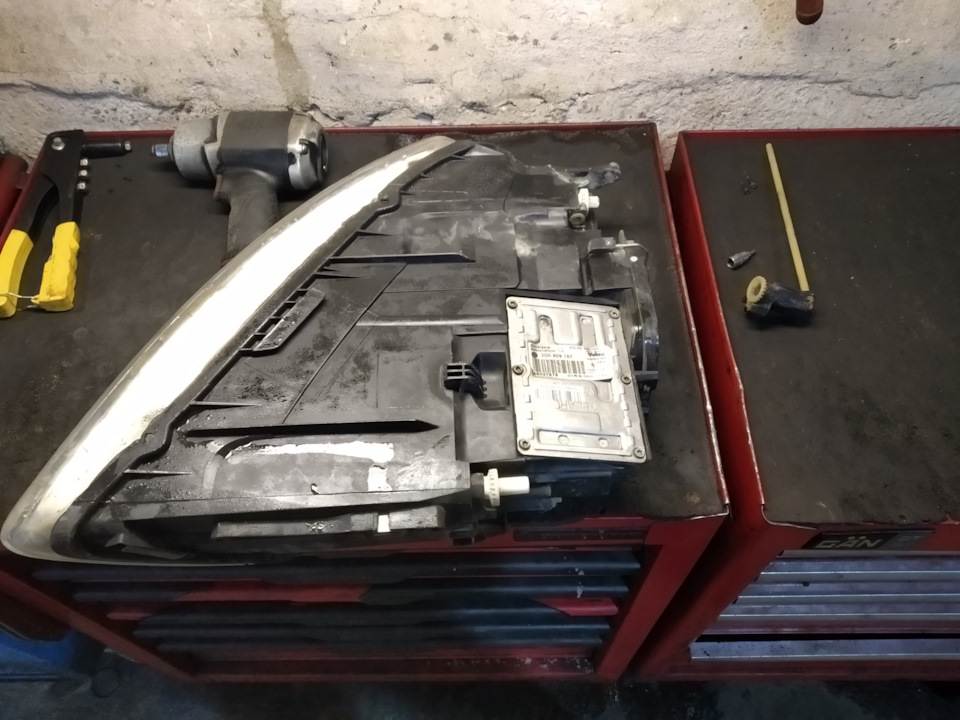 Бюджетный ремонт блока розжига — Volkswagen Touareg (1G), 3,2 л, 2004 ...