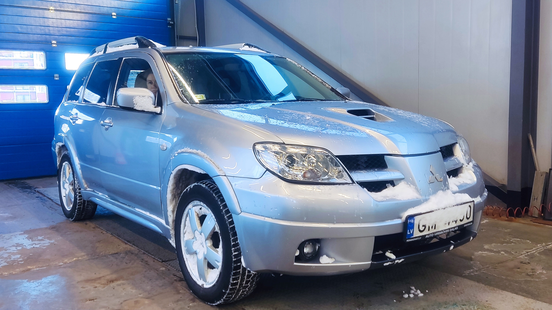 Mitsubishi Outlander (1G) 2.0 бензиновый 2007 | turbo на DRIVE2