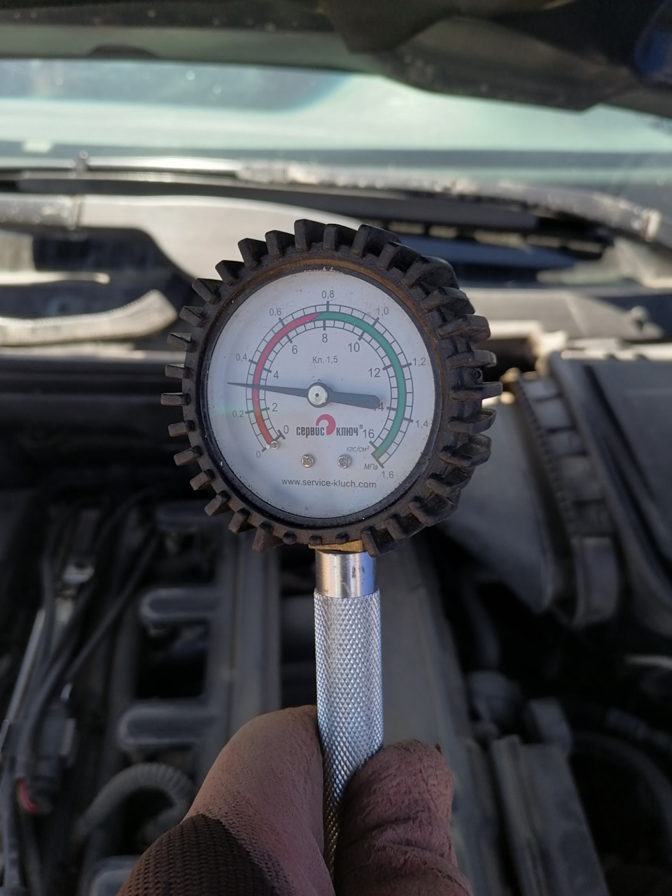 Замер давления в топливной рампе — BMW 5 series (E39), 2,2 л, 2001 года ...