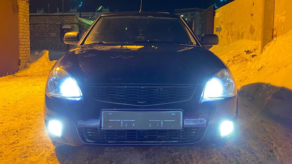 LADA Приора седан 1.6 бензиновый 2011 | на DRIVE2