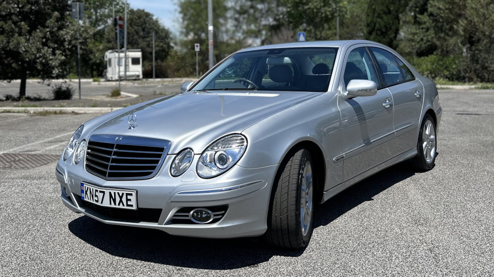 Mercedes-Benz E-Class Е200K