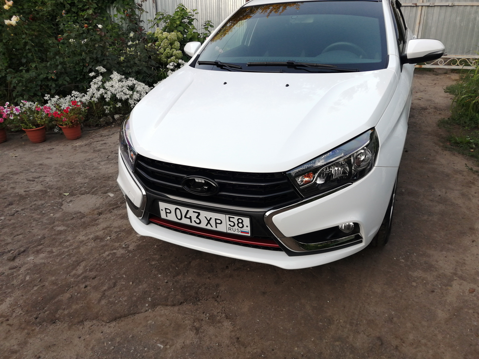 №20 Накладка бампера — Lada Vesta (1G), 1,6 л, 2020 года | стайлинг ...