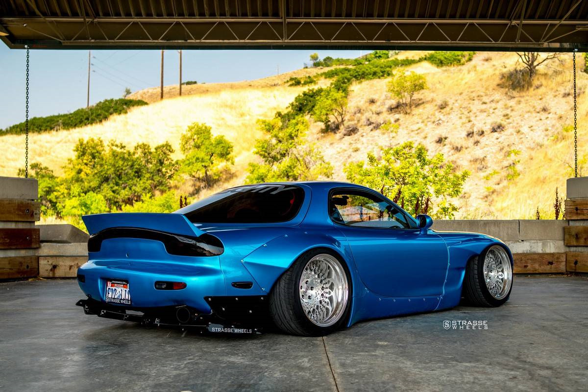 Girl Mazda rx7