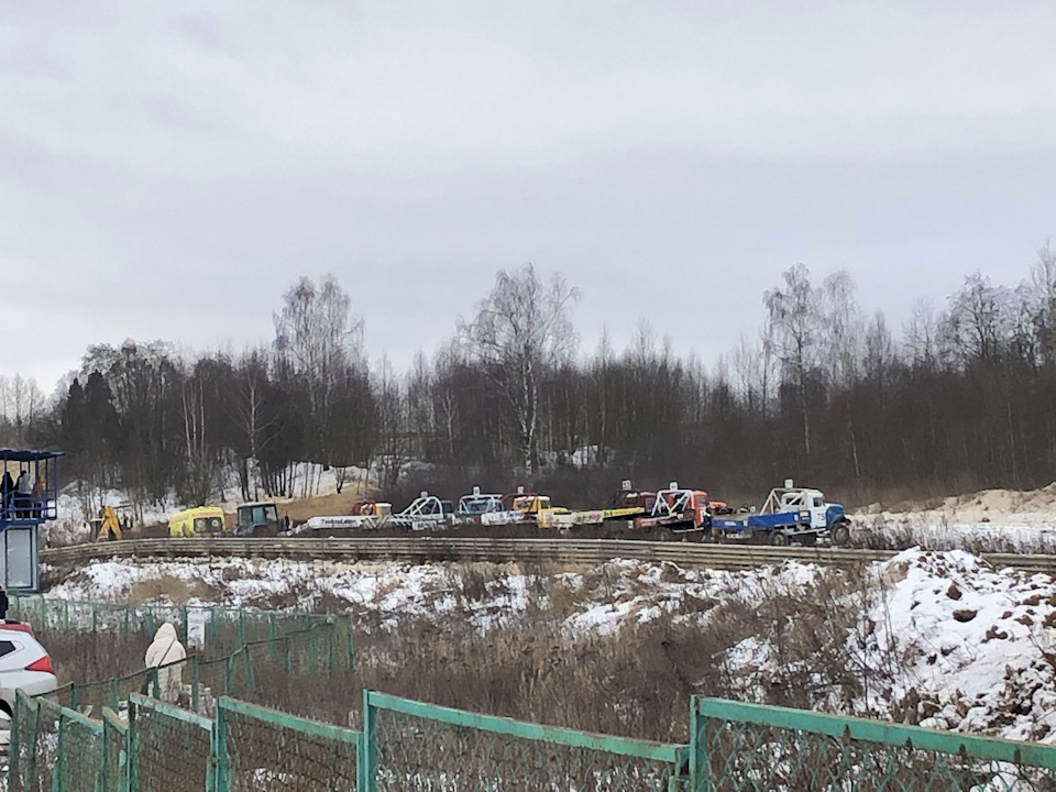 Автокросс на грузовых автомобилях