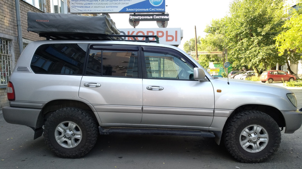 lifted land cruiser 100