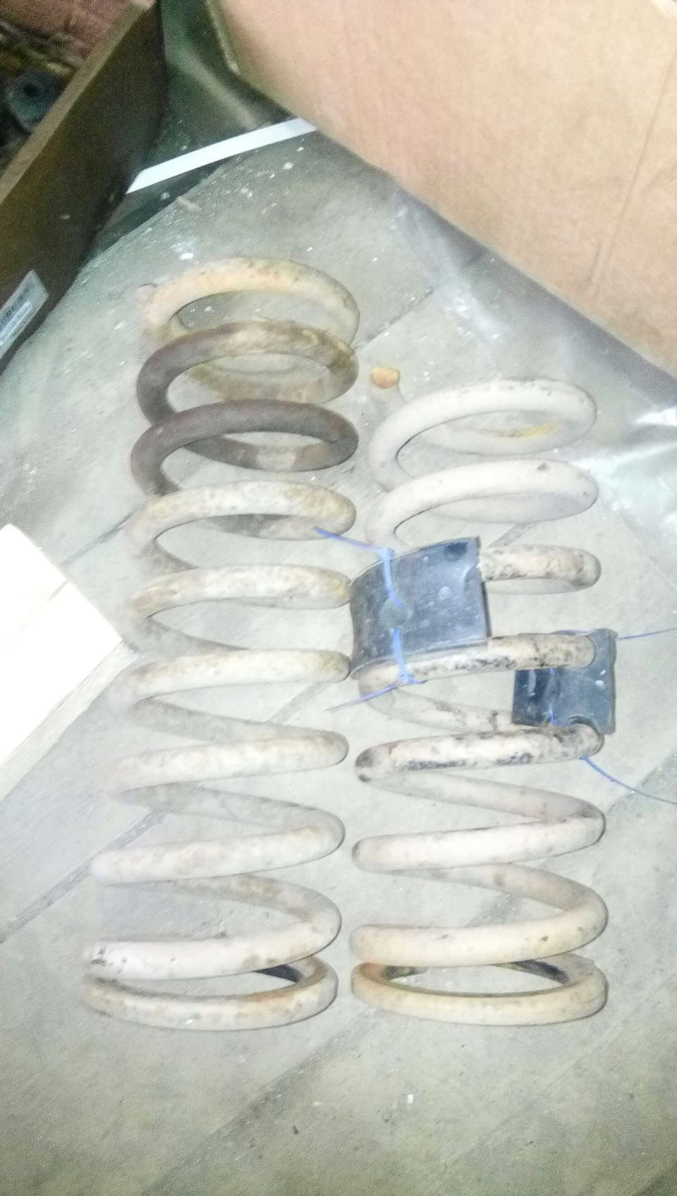 Замена пружин на Волге в гаражных условиях — ГАЗ 2410, 2,4 л., 1986 ...