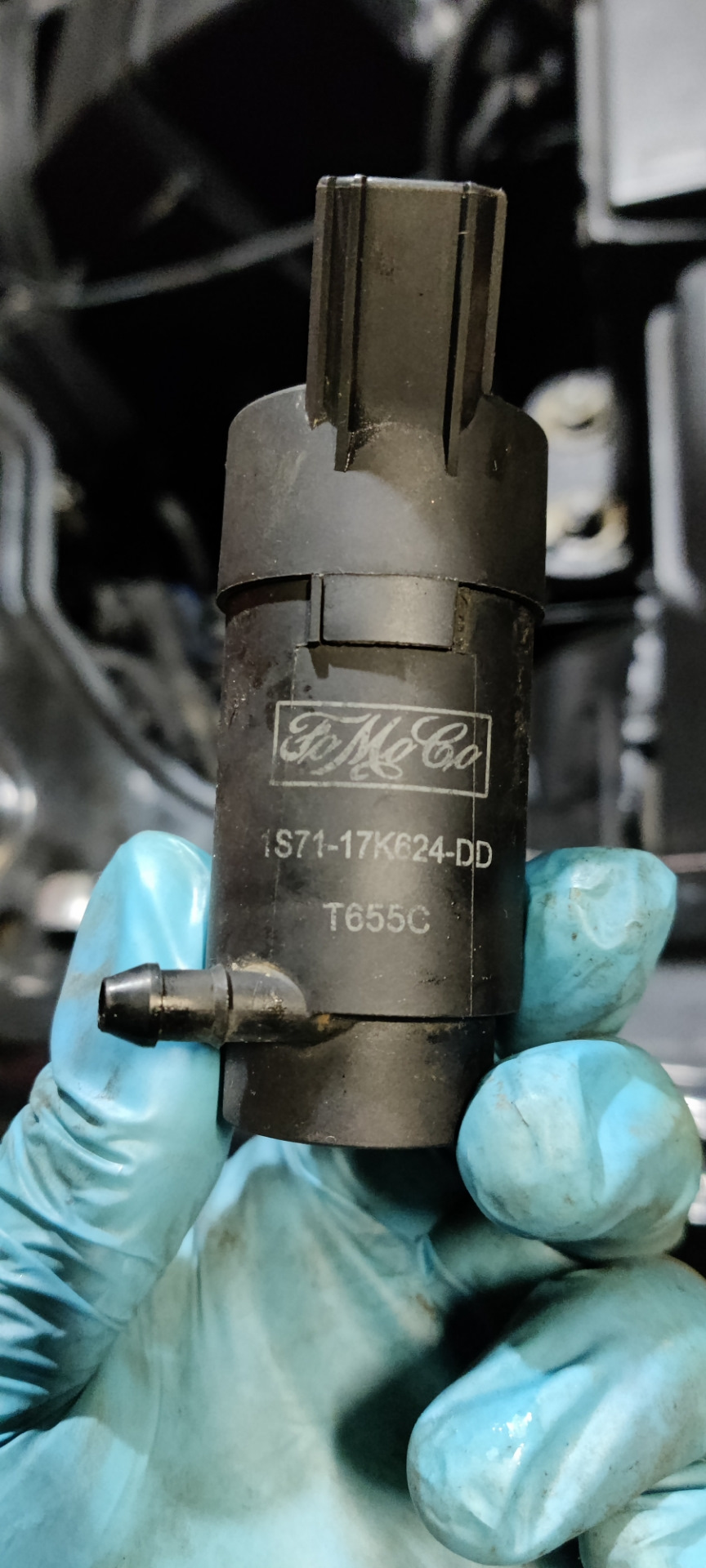 Замена моторчика омывателя лобового стекла и гидроподушки двигателя ...