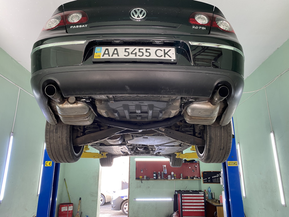 Авто с двойным выхлопом