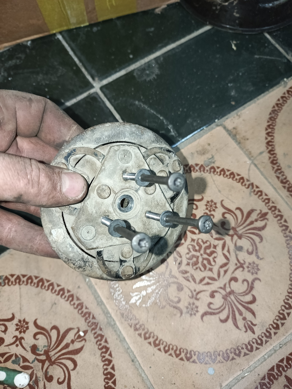 Таким образом снимается муфта — Volkswagen Passat B5