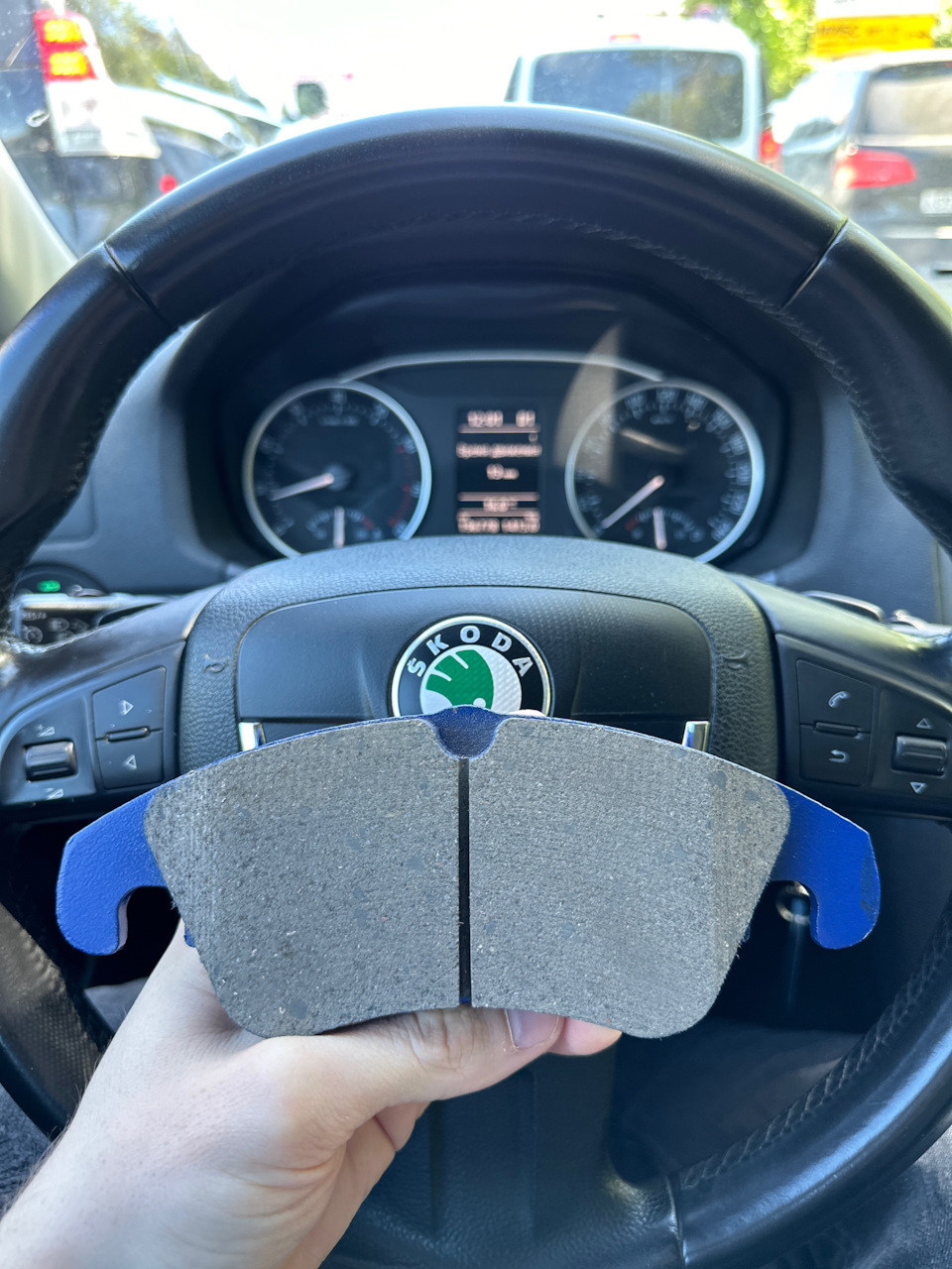 Колодки Miles pro — Skoda Octavia A5 Mk2, 1,4 л, 2011 года | плановое ...