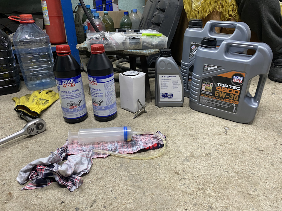 Замена масла в редукторах и халдексе — Volkswagen Tiguan (2G), 2 л ...