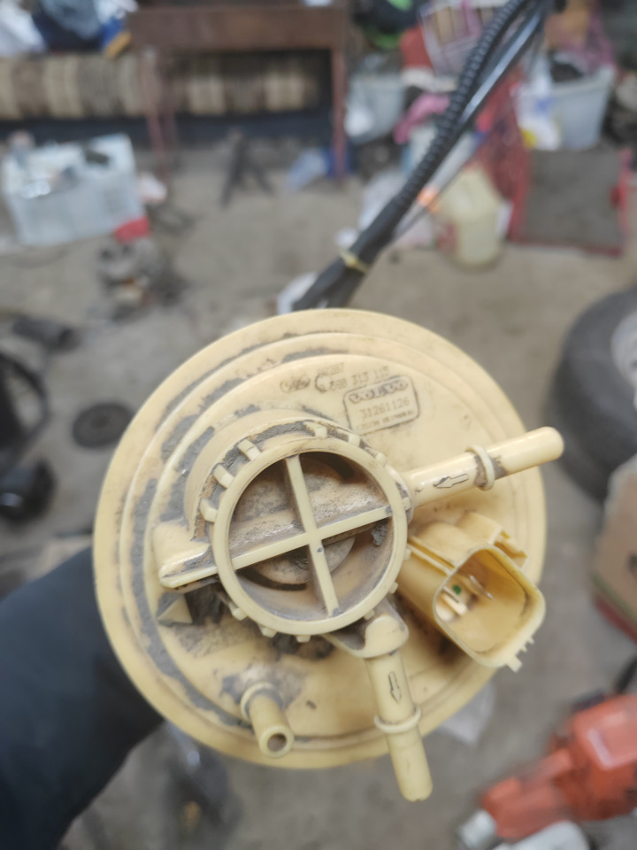 Топливный насос на Volvo S60 (1G), Volvo S80 (1G), Volvo S80 (2G ...