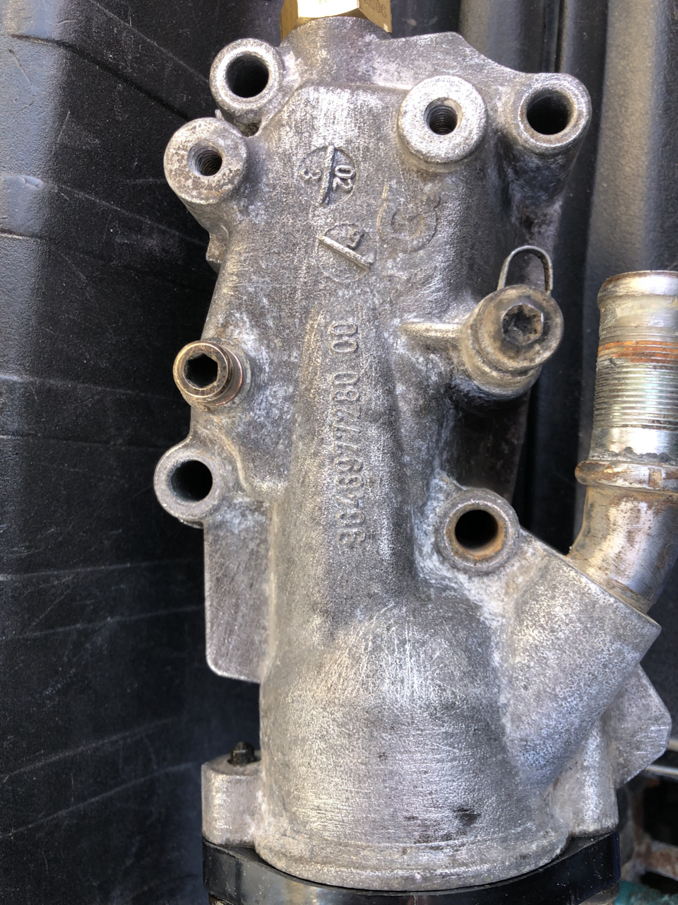 Все по классике. Замена корпуса термостата на OLD версию — Citroen C4 ...