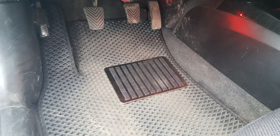 Подпятник на коврик EVA — Mitsubishi Lancer IX, 1,6 л, 2006 года ...