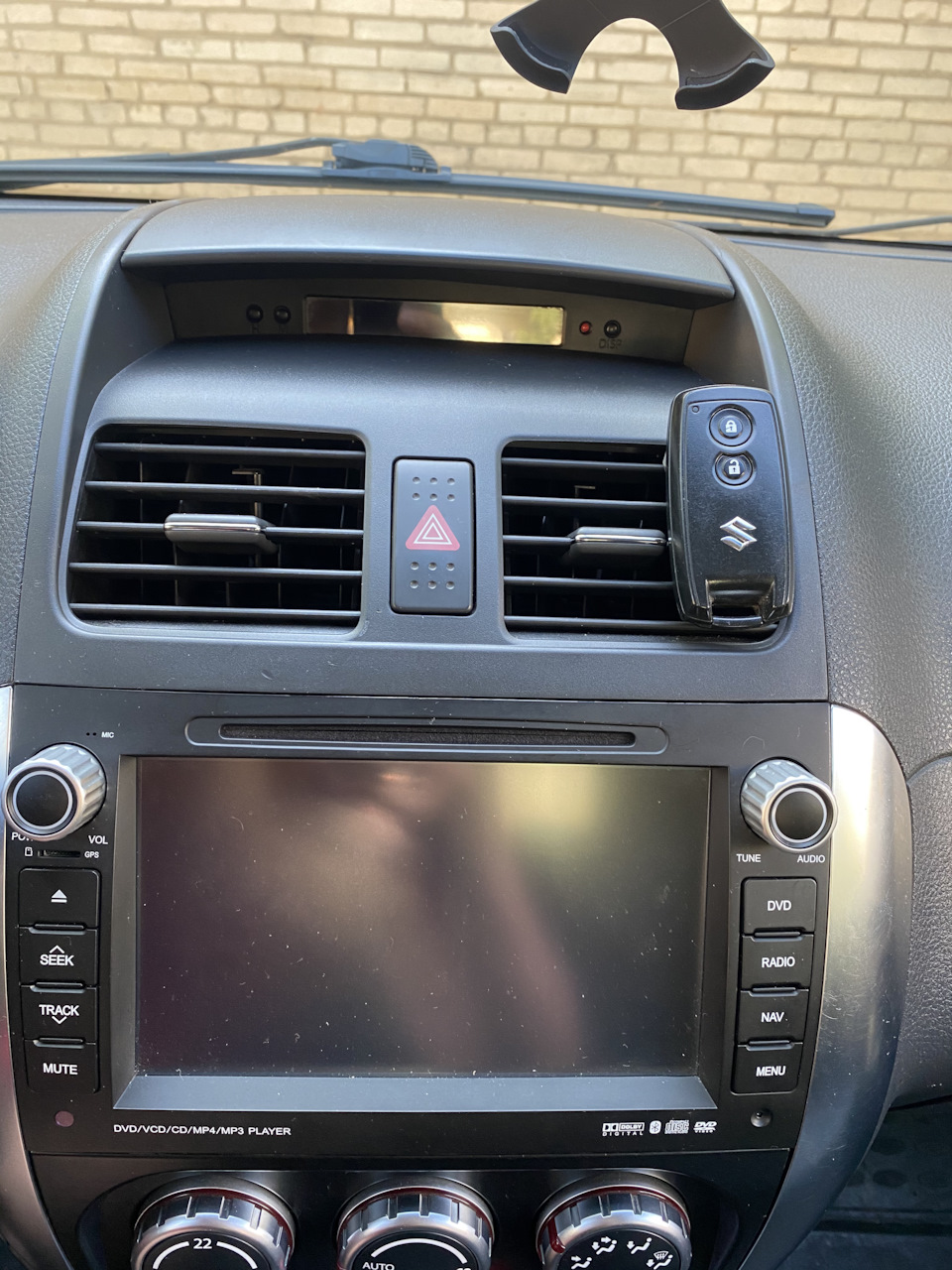 Как снять магнитолу sx4 Лайфхак с чип ключем - Suzuki SX4 Sedan, 1,6 л, 2008 года аксессуары DRIVE2