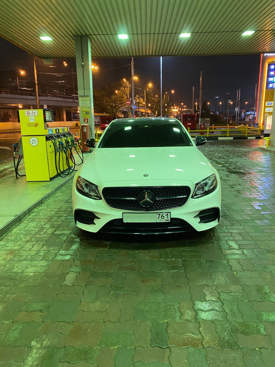 Фото в бортжурнале Mercedes-Benz E-class (W213)