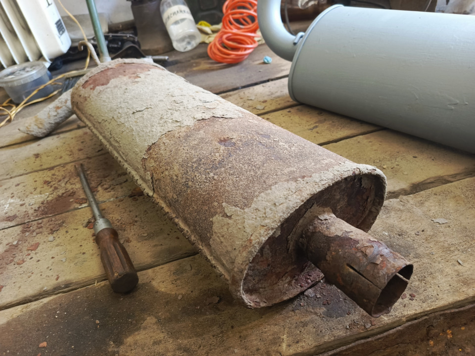 Крошится понемногу. — Chevrolet Niva GLX