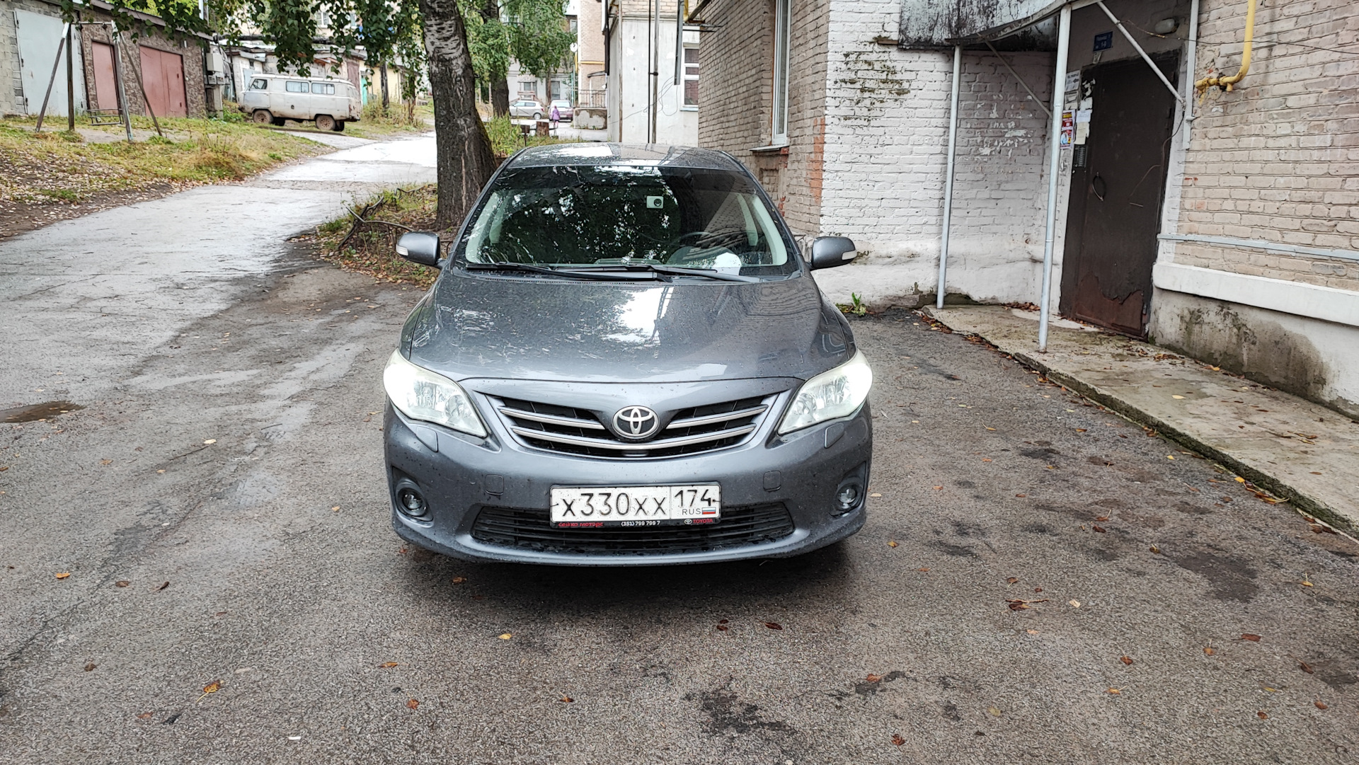 Поворотники королла 150. Тойота королла 150 американка. Дневные ходовые огни тойота королла 150. Поворотники королла 150. Toyota corolla e150 оранжевые габариты.