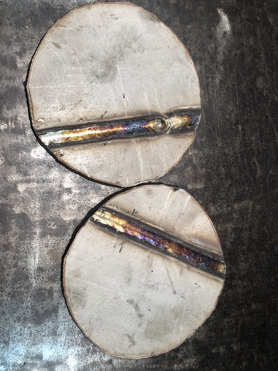 Распорка под капот или муки выбора — Toyota RAV4 (I), 2 л, 1999 года ...