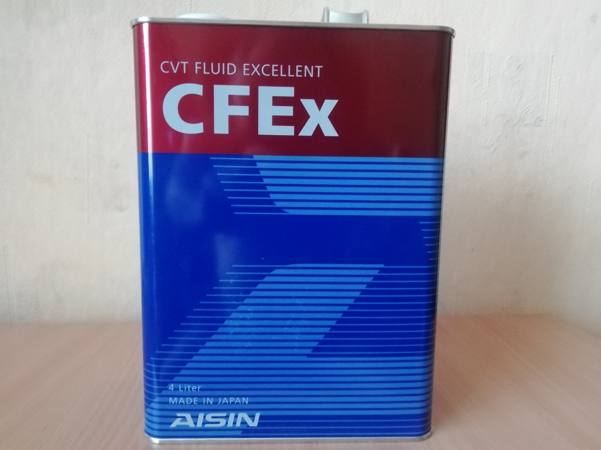 Cvt fluid. Luxe CVT Fluid. AISIN CVT Fluid цвет. AISIN CVT Fluid excellent на Toyota Vitz KSP 130 2015 года.