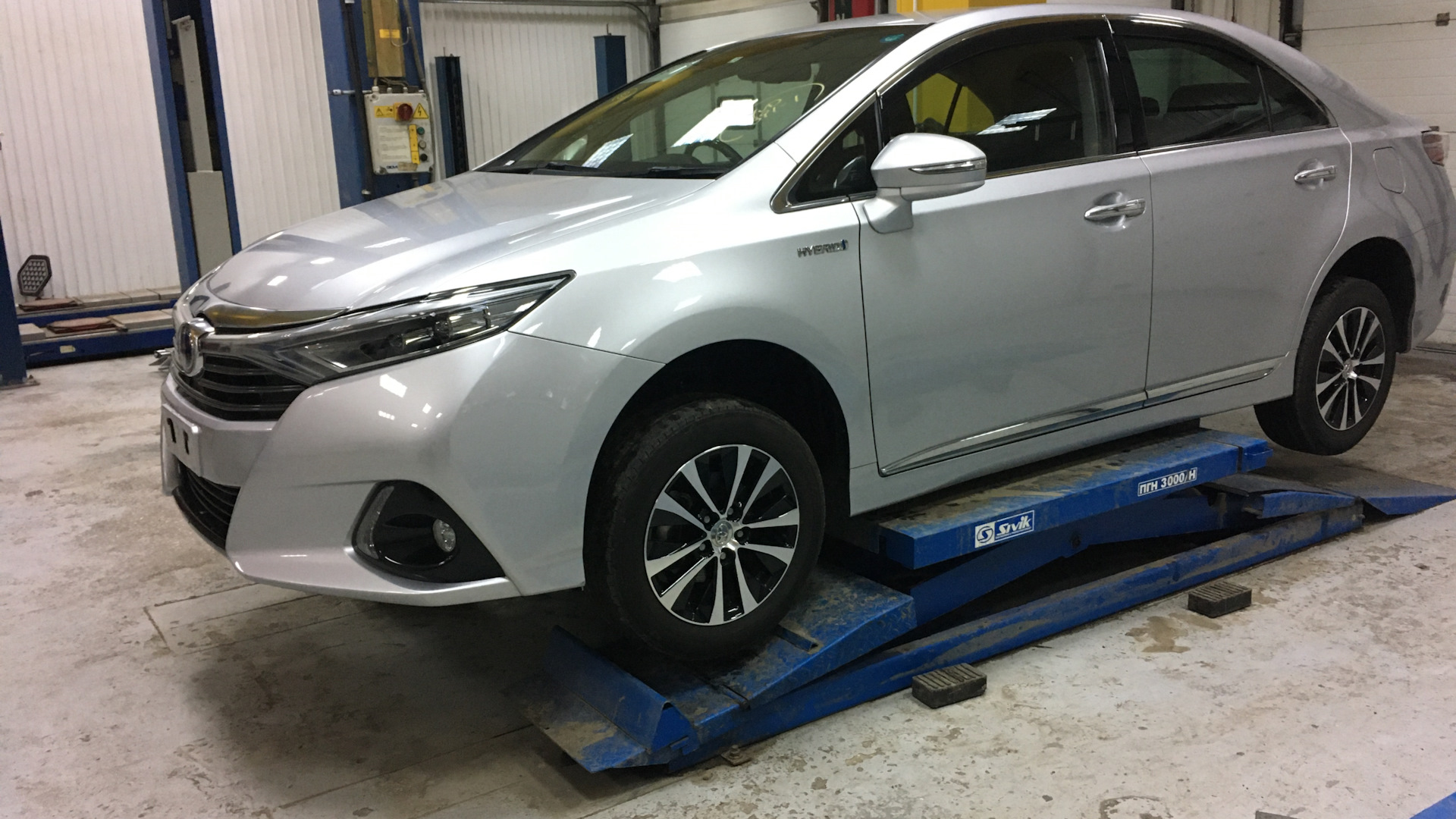 Toyota Sai (AZK10) 2.4 гибридный 2015 | на DRIVE2