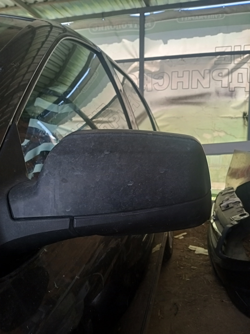 Красим накладки зеркал Лада Гранта из баллончика — Lada Гранта, 1,6 л ...