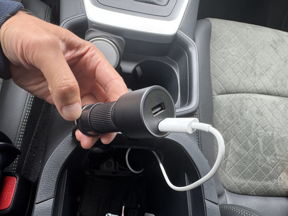 Фото в бортжурнале Toyota RAV4 (5G)