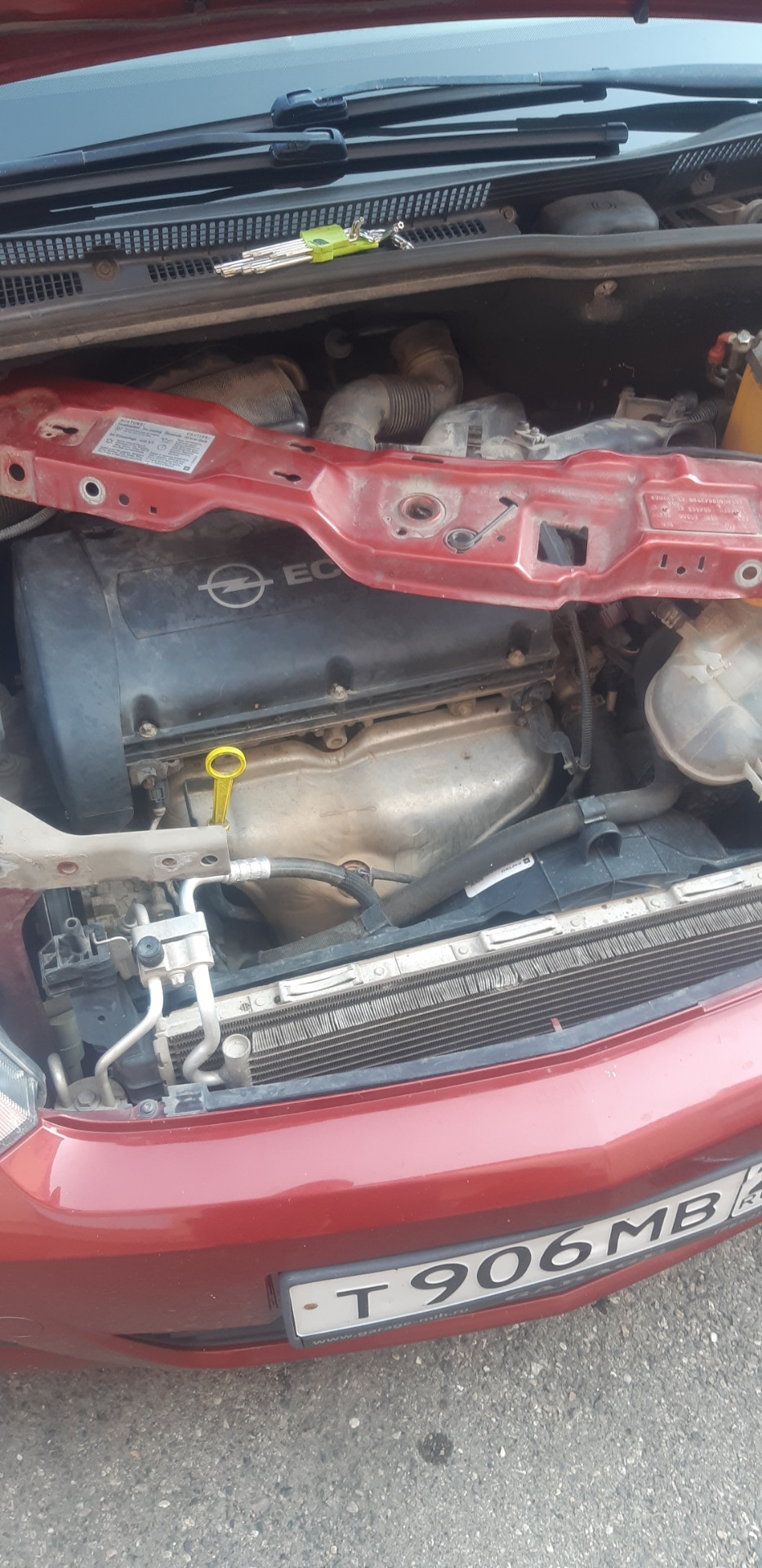 Замена радиатора охлаждения опель мерива А, радиатор мотора Opel MERIVA ...