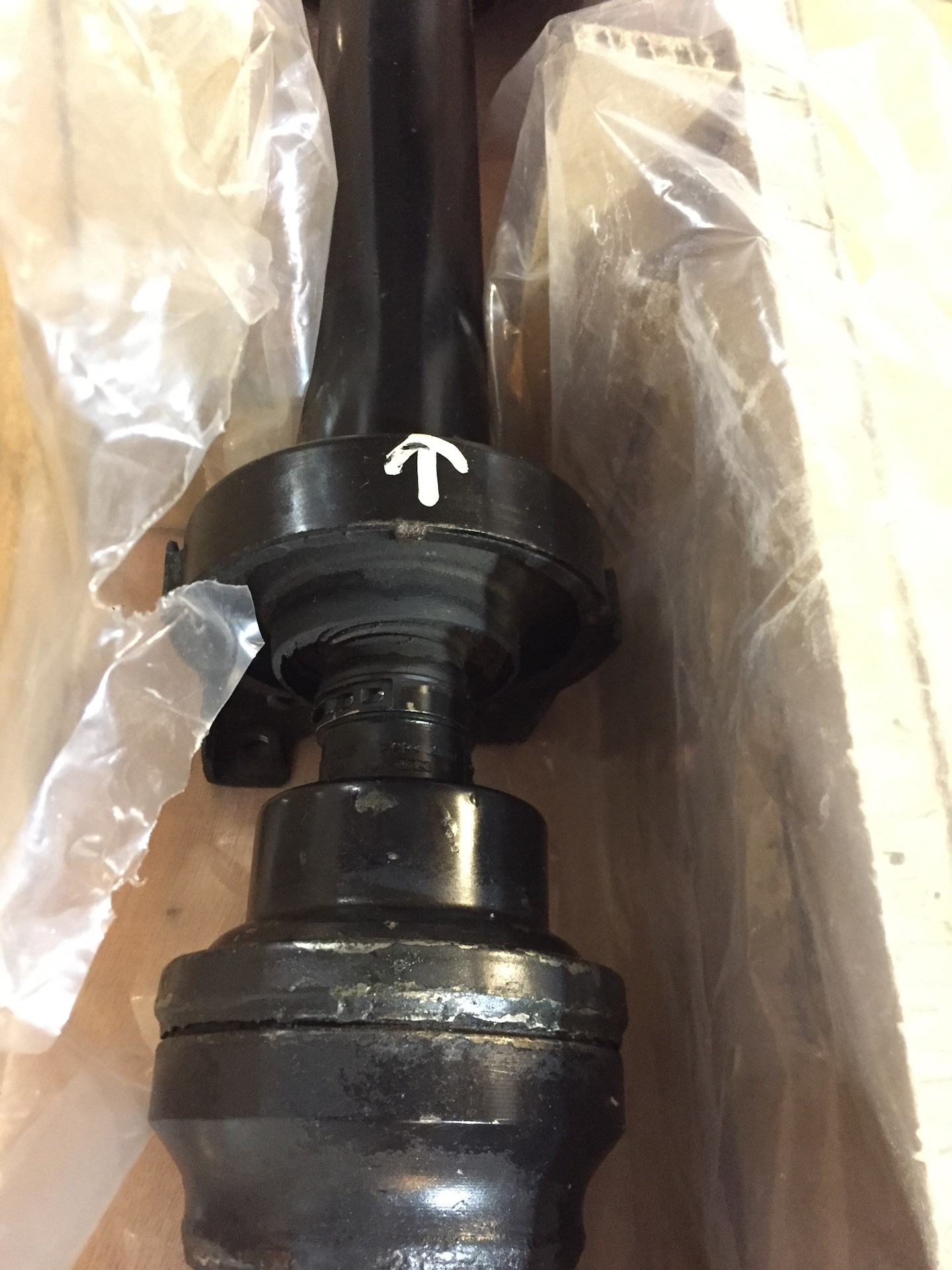 Шрус на кардан vw touareg nf. Шрус переднего кардана туарег 3,6. Шрус кардана туарег 3. Шрус кардана туарег. Пыльник карданного вала туарег 2004.