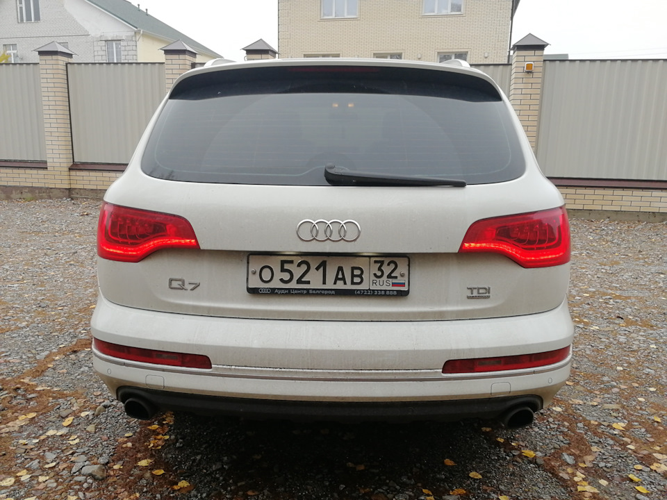 Замена заднего дворника — Audi Q7 (1G), 3 л, 2013 года | тюнинг | DRIVE2