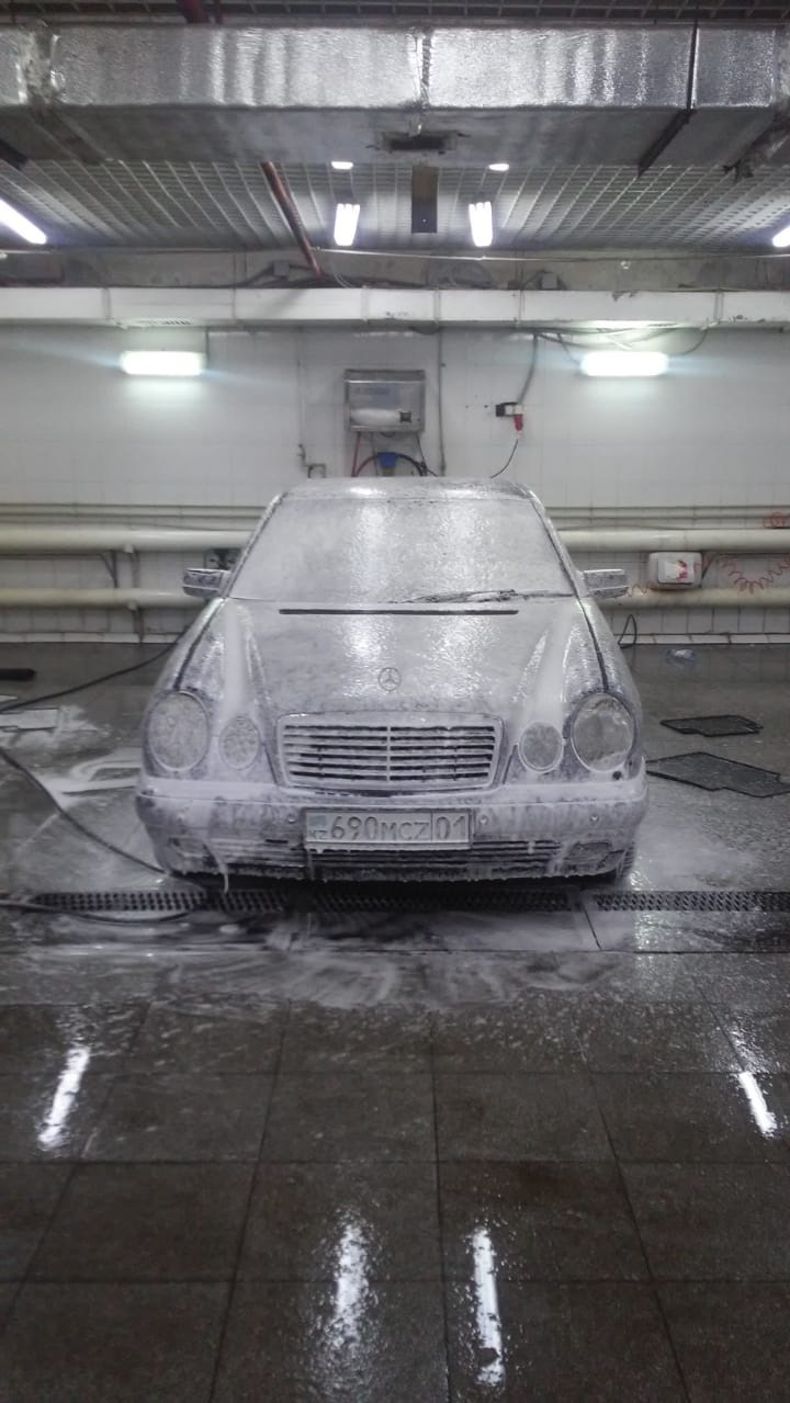 Мойка и обработка сухим туманом — Mercedes-Benz E-Class (W210), 2,4 л ...