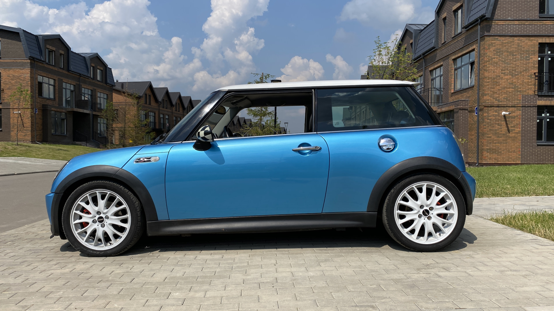 MINI Cooper S Mk I 1.6 бензиновый 2005 | TUNING KIT JCW на DRIVE2