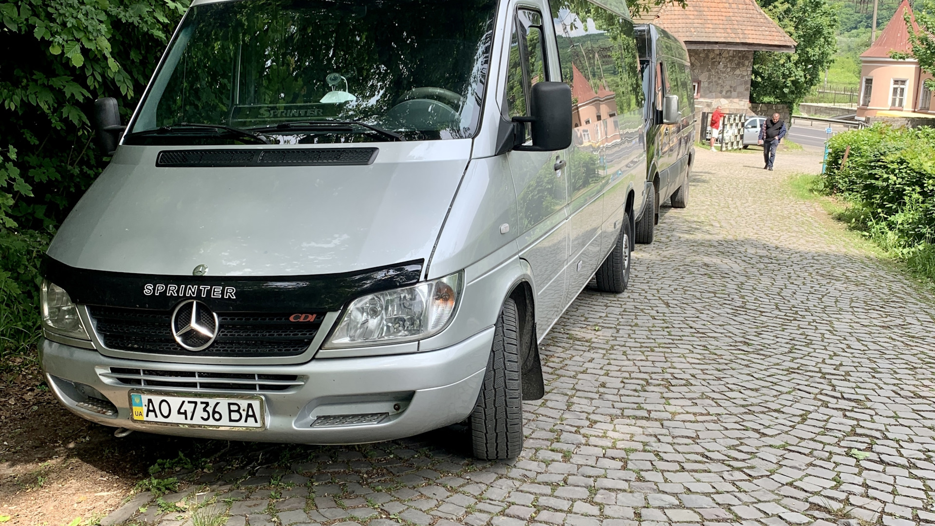 Синий минивэн. Спринтер 2005. Спринтер 2005. Sprinter 2005 313. Mercedes sprinter 2005.