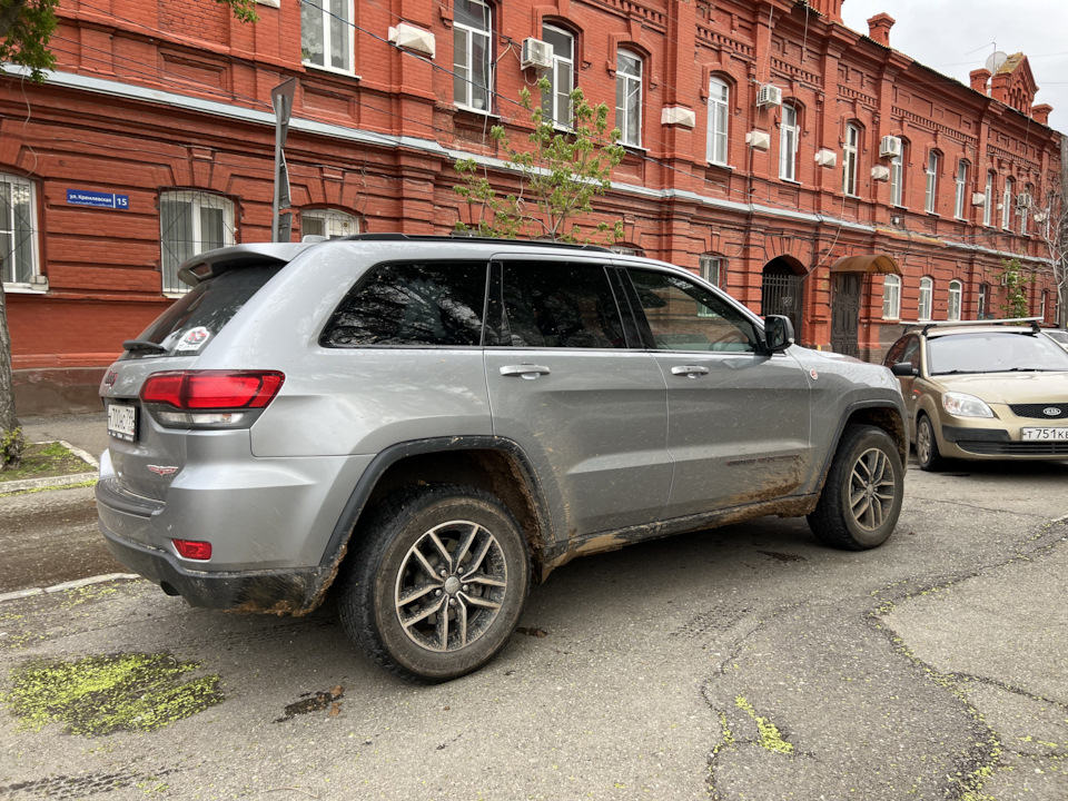 Фото в бортжурнале Jeep Grand Cherokee (WK2)