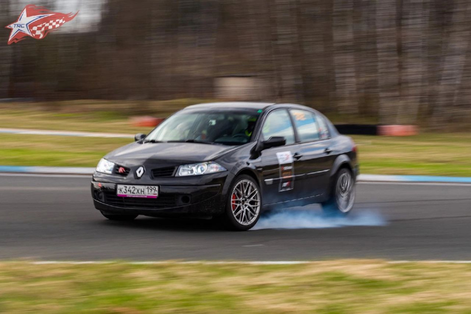 Анти-зазор фар и бампера Renault Megane 2. Крепёж бампера — DRIVE2