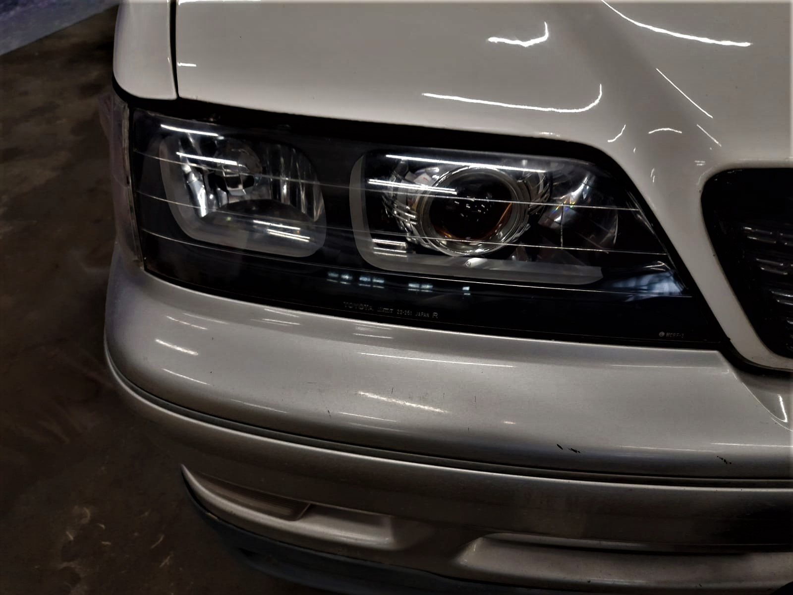 LED ангельские глазки TAU tech в фары Toyota Mark II 100 дорестайлинг ...
